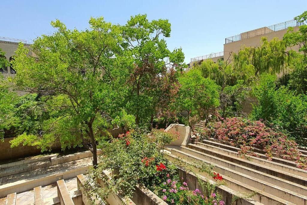 Cosy Studio In Mamilla, Free Parking Up To 5 Ppl Villa Jeruzalem Buitenkant foto